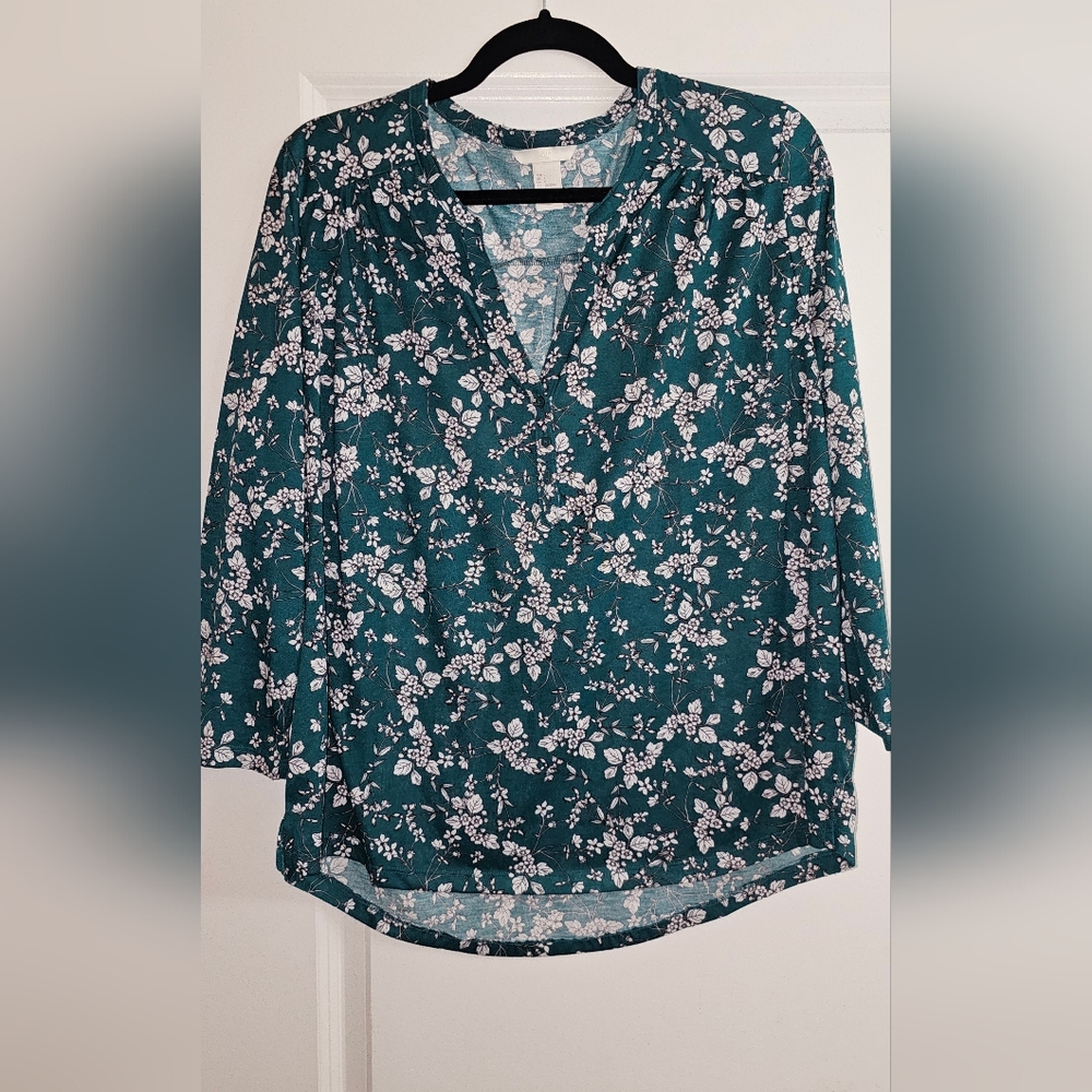 H&M Green Blouse with Mandarin Collar and 3/4 Sleeves